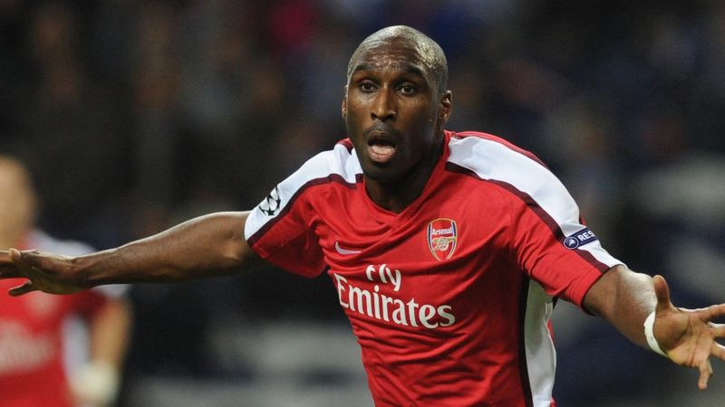 Cầu thủ Sol Campbell từng gây tranh cãi khi thi đấu cho Arsenal