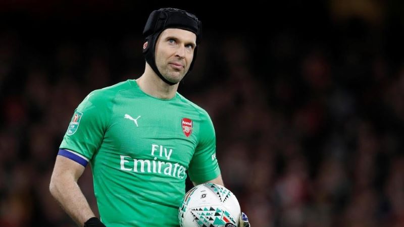 Thủ môn Petr Cech mang tới sự chắc chắn trong khung gỗ của Arsenal