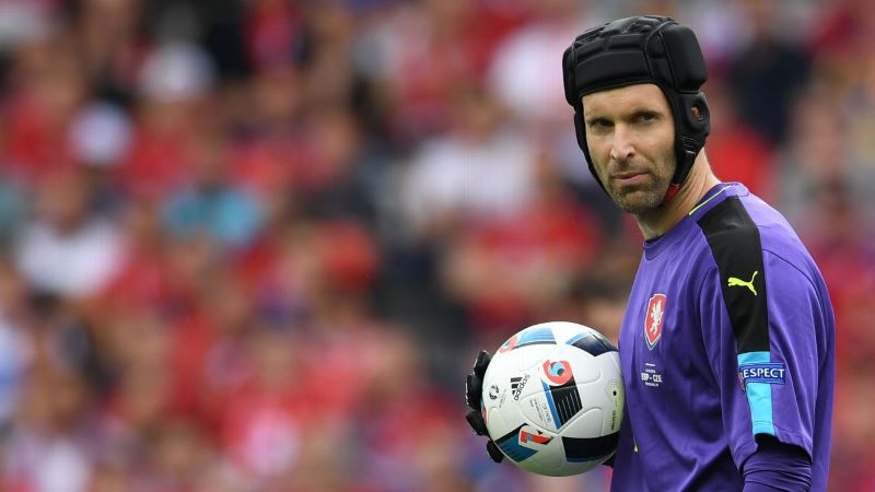 Thủ môn Petr Cech - Người gác đền vĩ đại nhất mọi thời đại