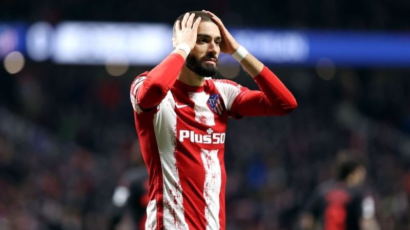 Cầu thủ Yannick Carrasco luôn thi đấu với sự nhiệt huyết