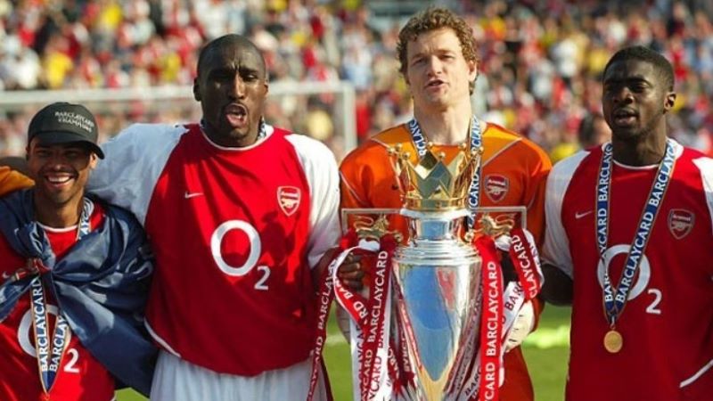 Đội hình Arsenal 2004 trở thành hình mẫu cho các đội bóng khác học hỏi