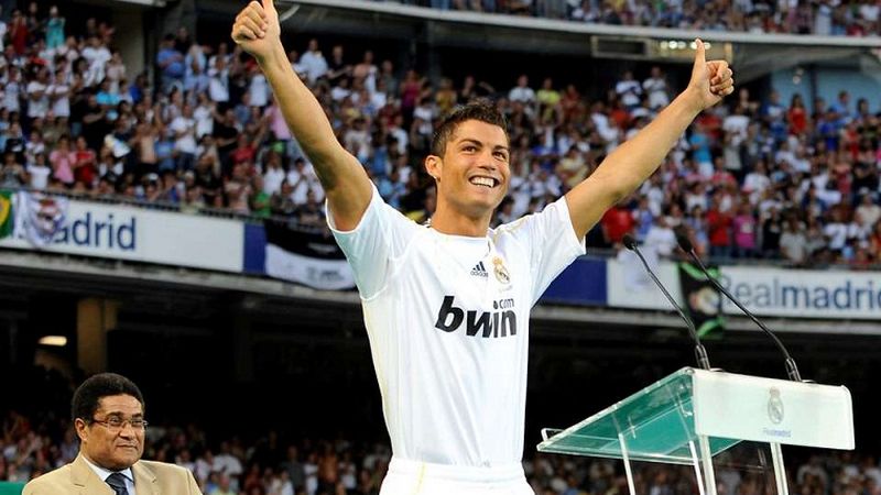 Đội hình Real Madrid 2009 có siêu sao Ronaldo